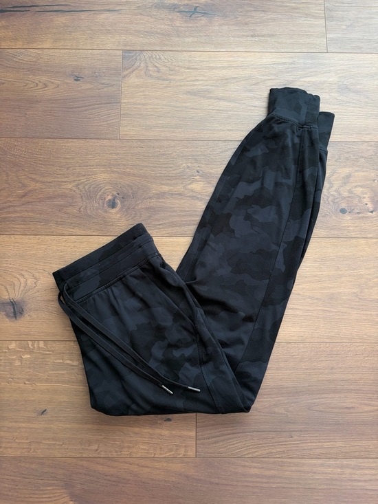 Lululemon Rulu Joggers - Picture 2 of 4